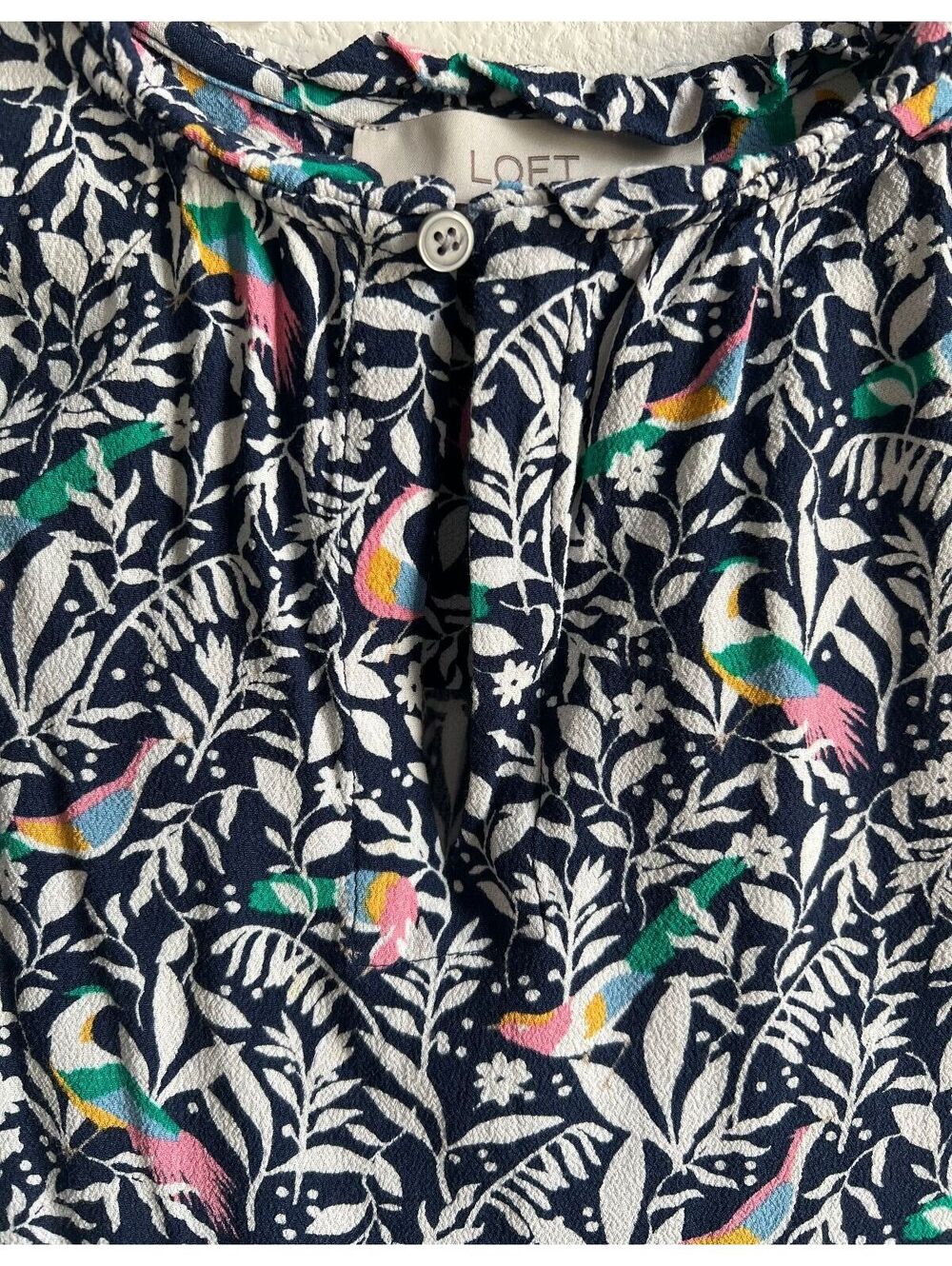 LOFT - Navy Tropical Bird Floral Ruffle Sleeveless Blouse - M - Picture 6 of 8